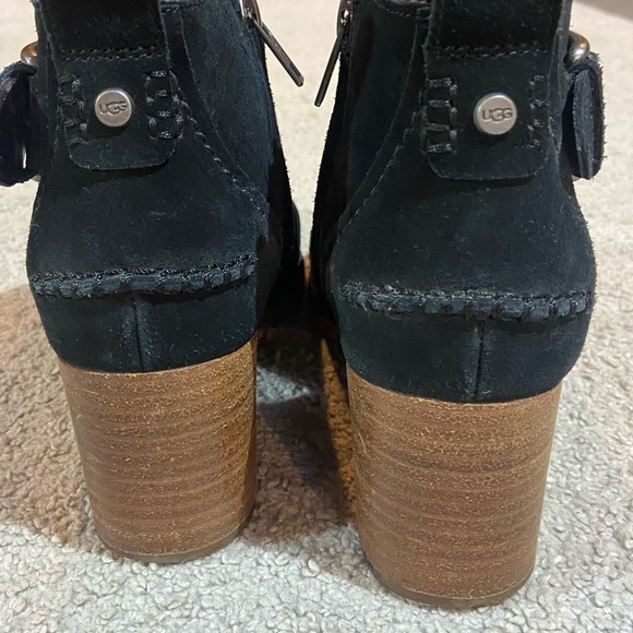 UGG Leahy Black Suede Leather Ankle Boot Stacked Heel Booties Sz 7 - Picture 6 of 7